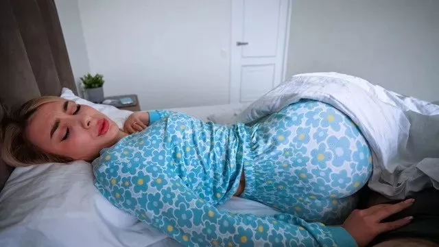 Қатты бөкселері бар қызықтармен жыныстық қатынас