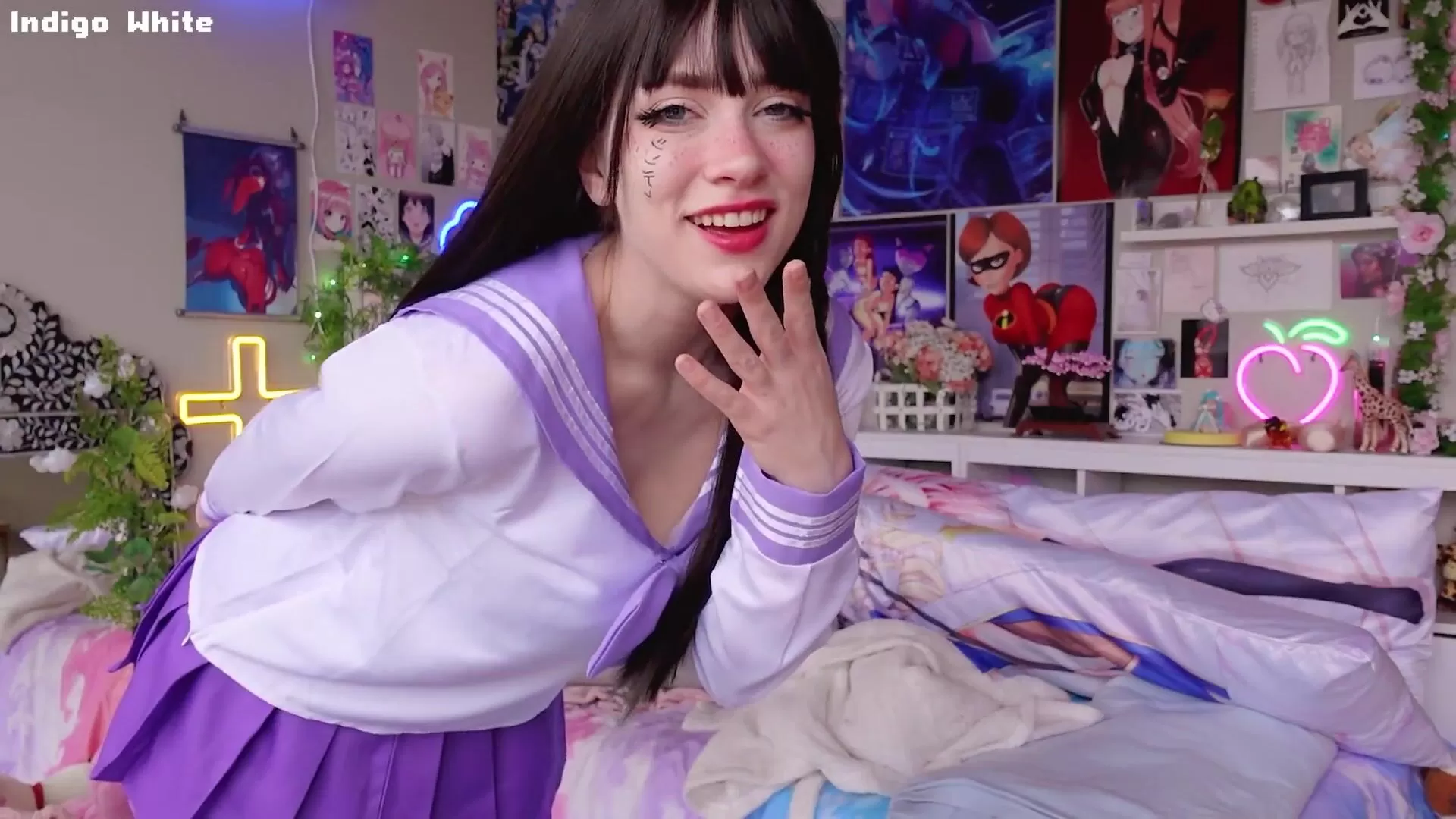 Ксения Собчак бейнеленген порнофотосуреттер мен бейнелер Мен саған өзімді көрсетемін